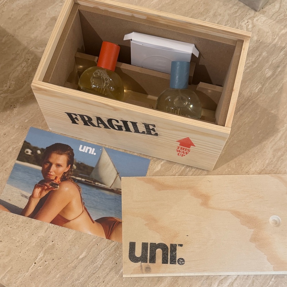 New Uni Rain and sunset Water-Based Perfume PR box full size
